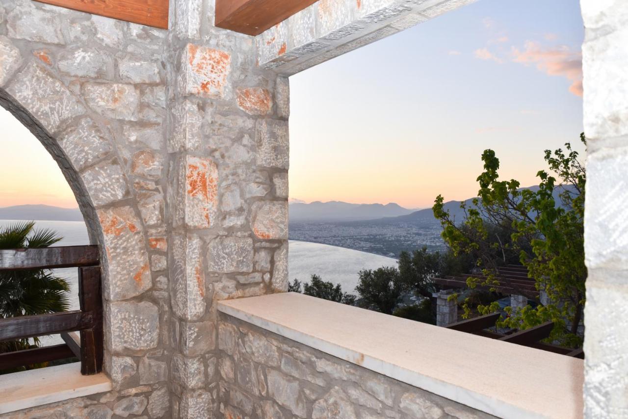 Ryalos Villas カラマタ エクステリア 写真