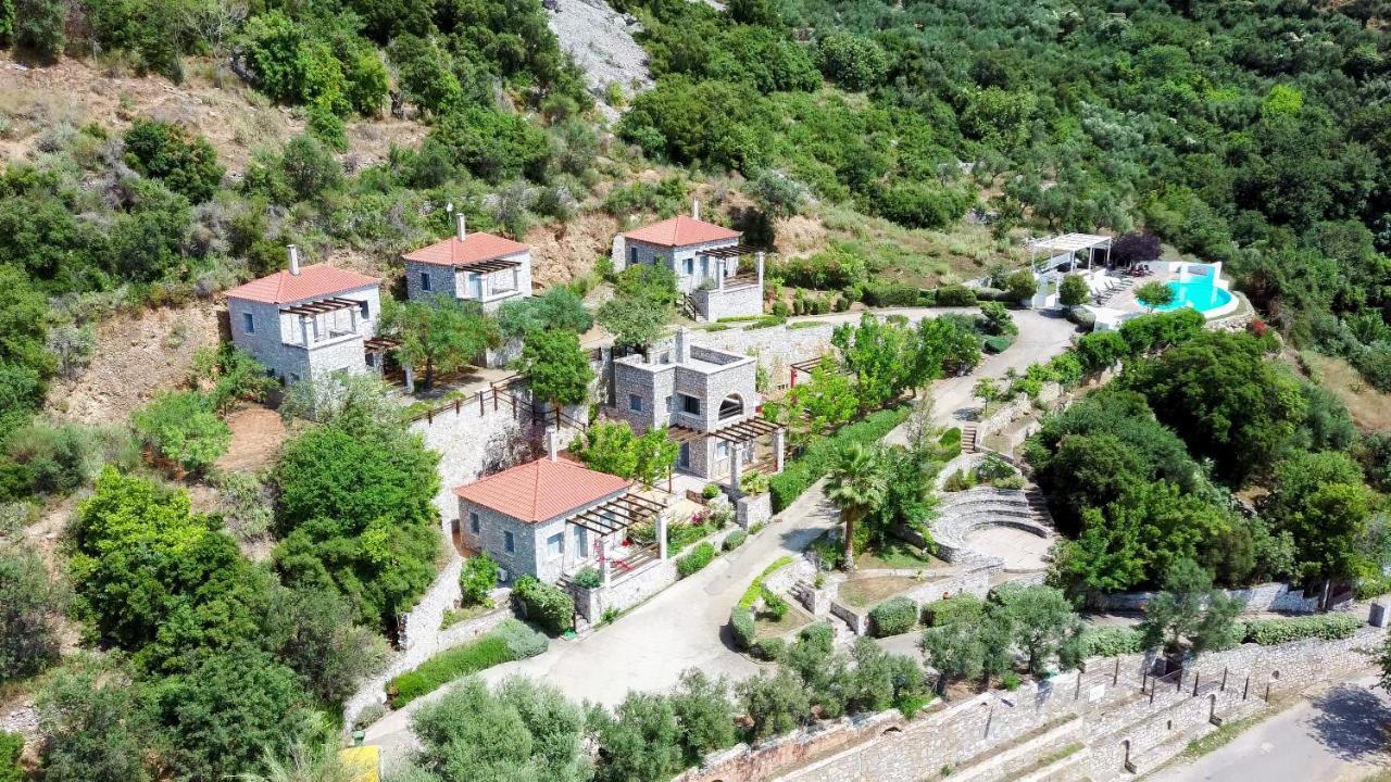 Ryalos Villas カラマタ エクステリア 写真