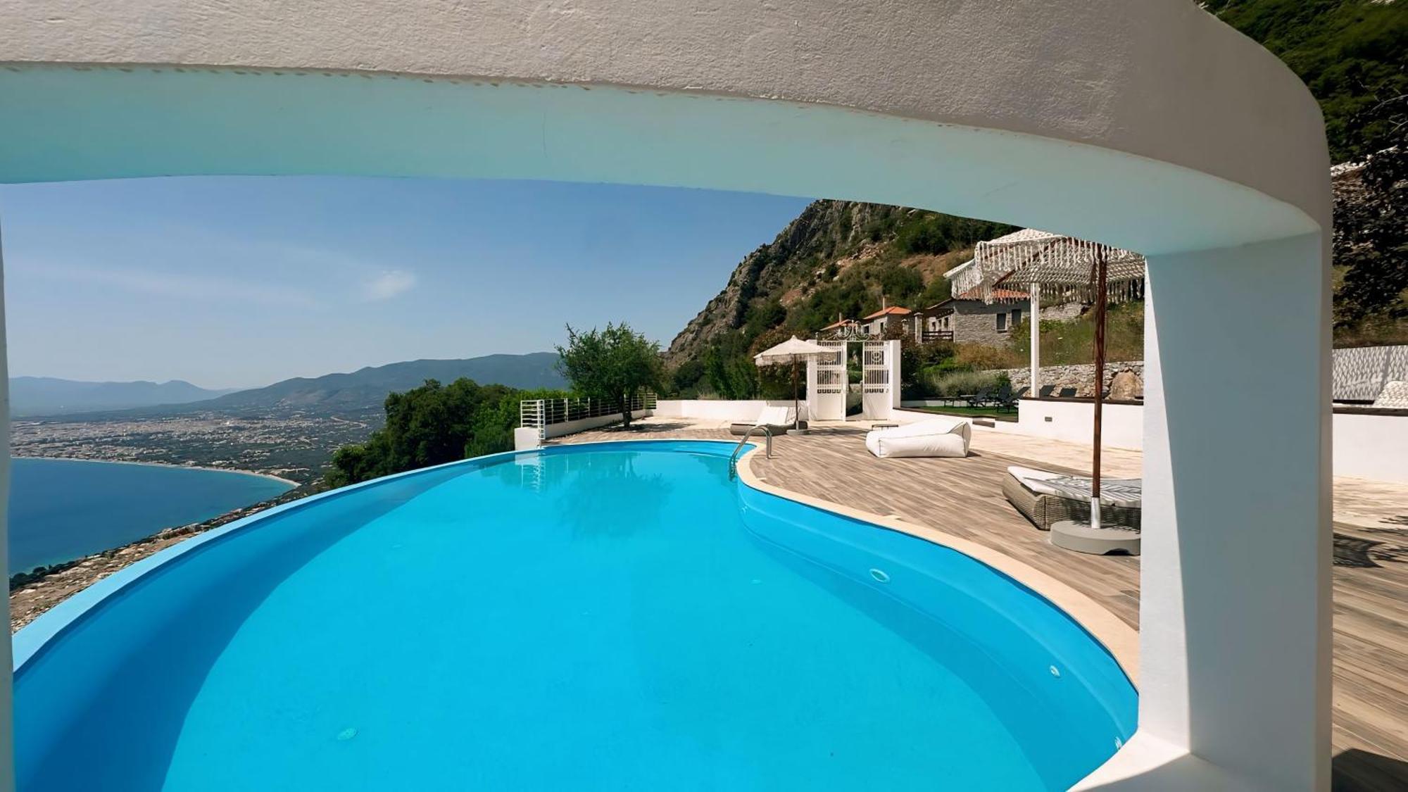 Ryalos Villas カラマタ エクステリア 写真
