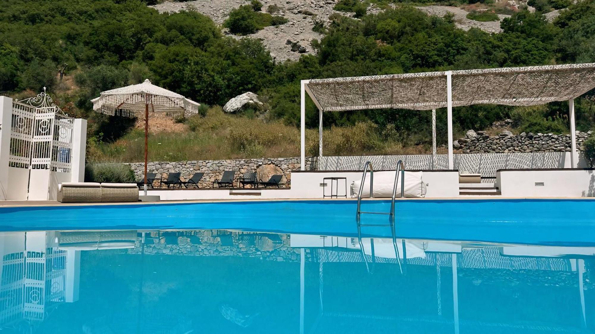 Ryalos Villas カラマタ エクステリア 写真